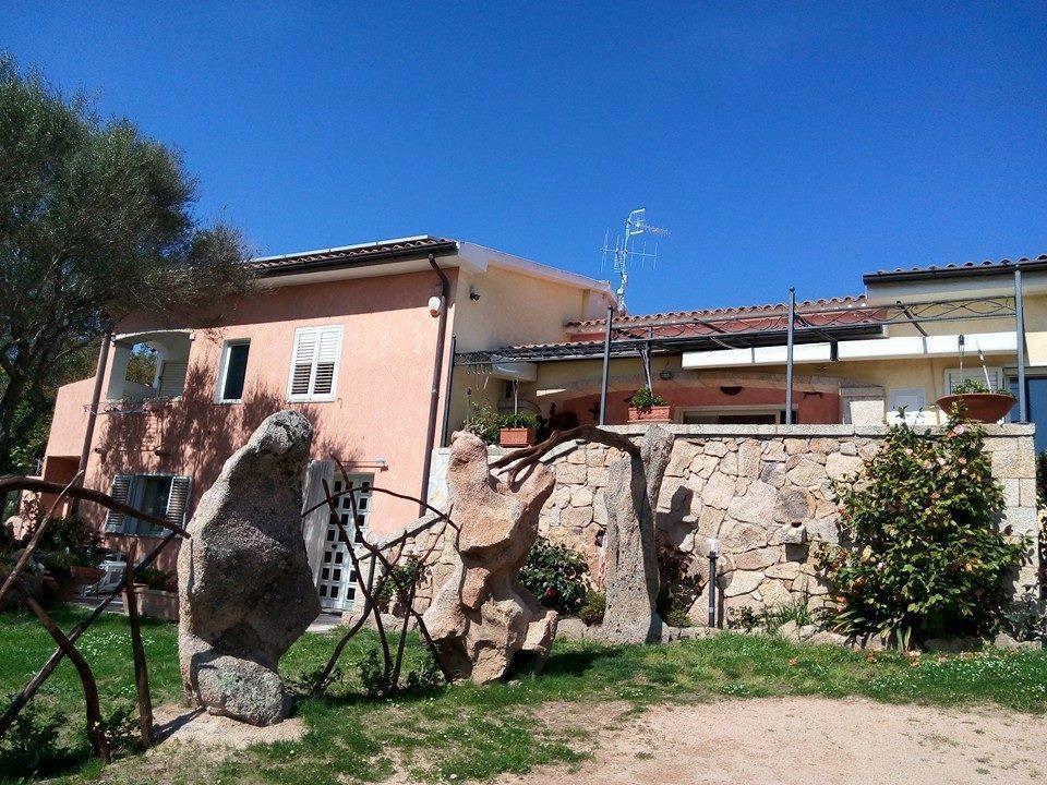 Bed And Breakfast Li Paduli Alvi Cannigione Habitación foto